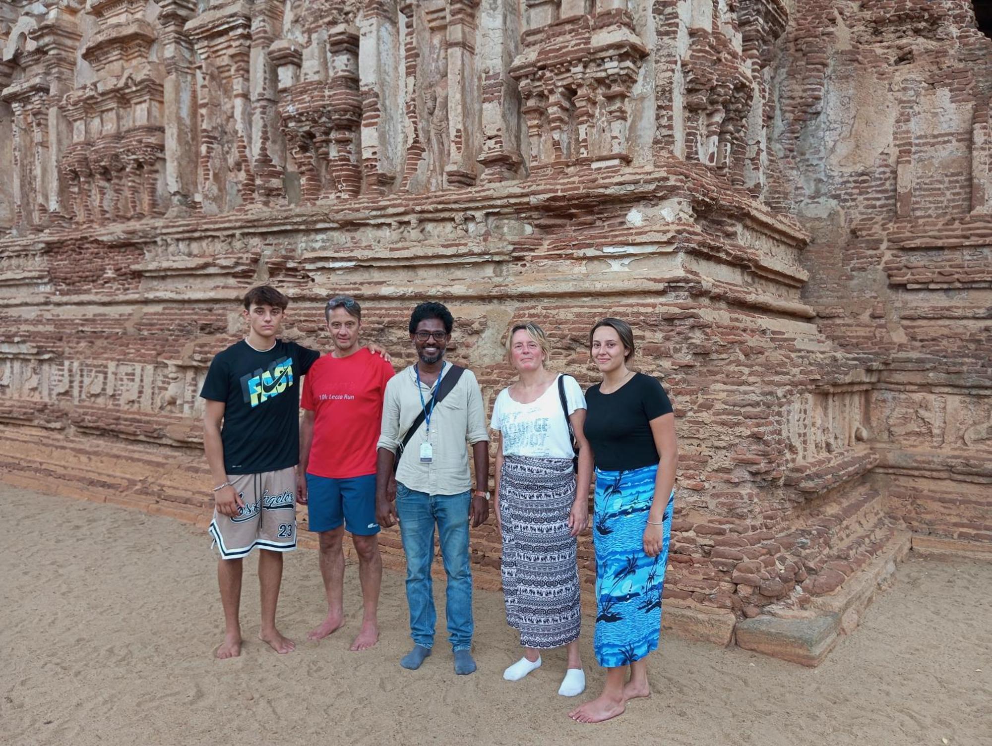 Windy Holiday home Polonnaruwa